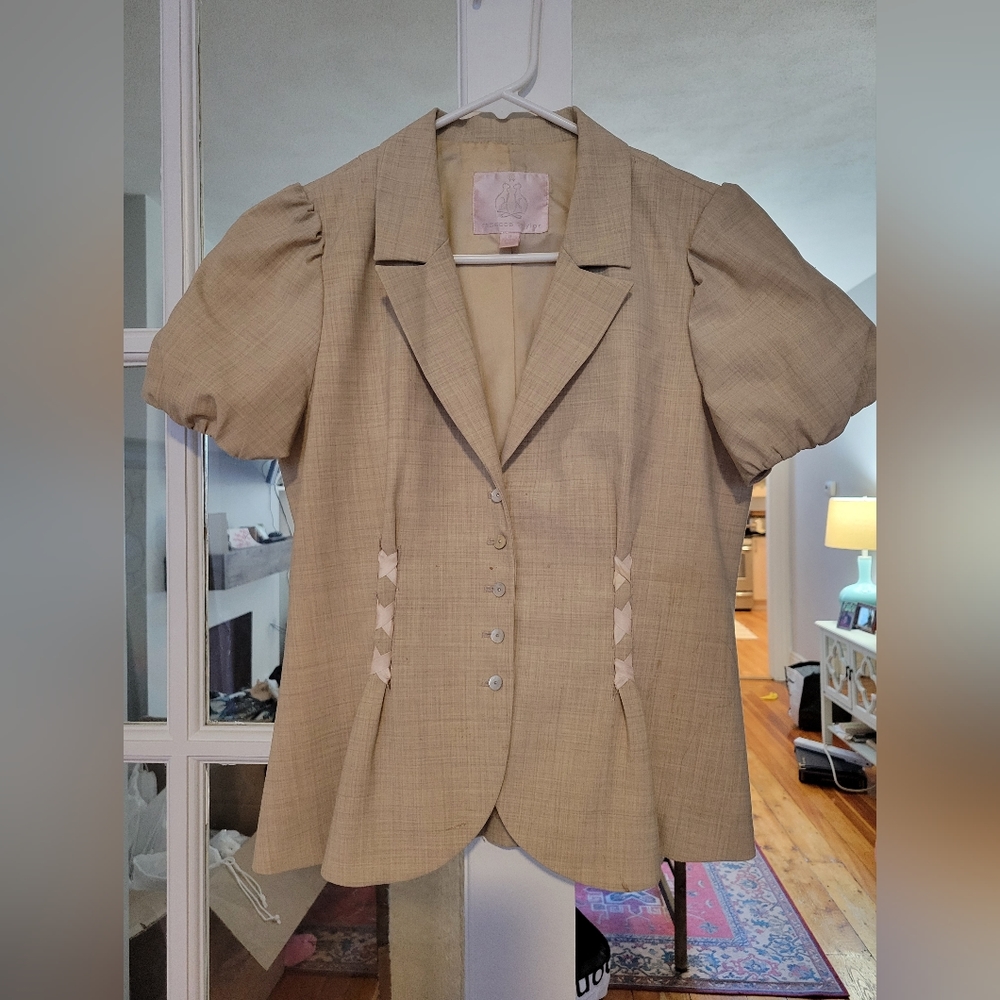 Woman's shirt